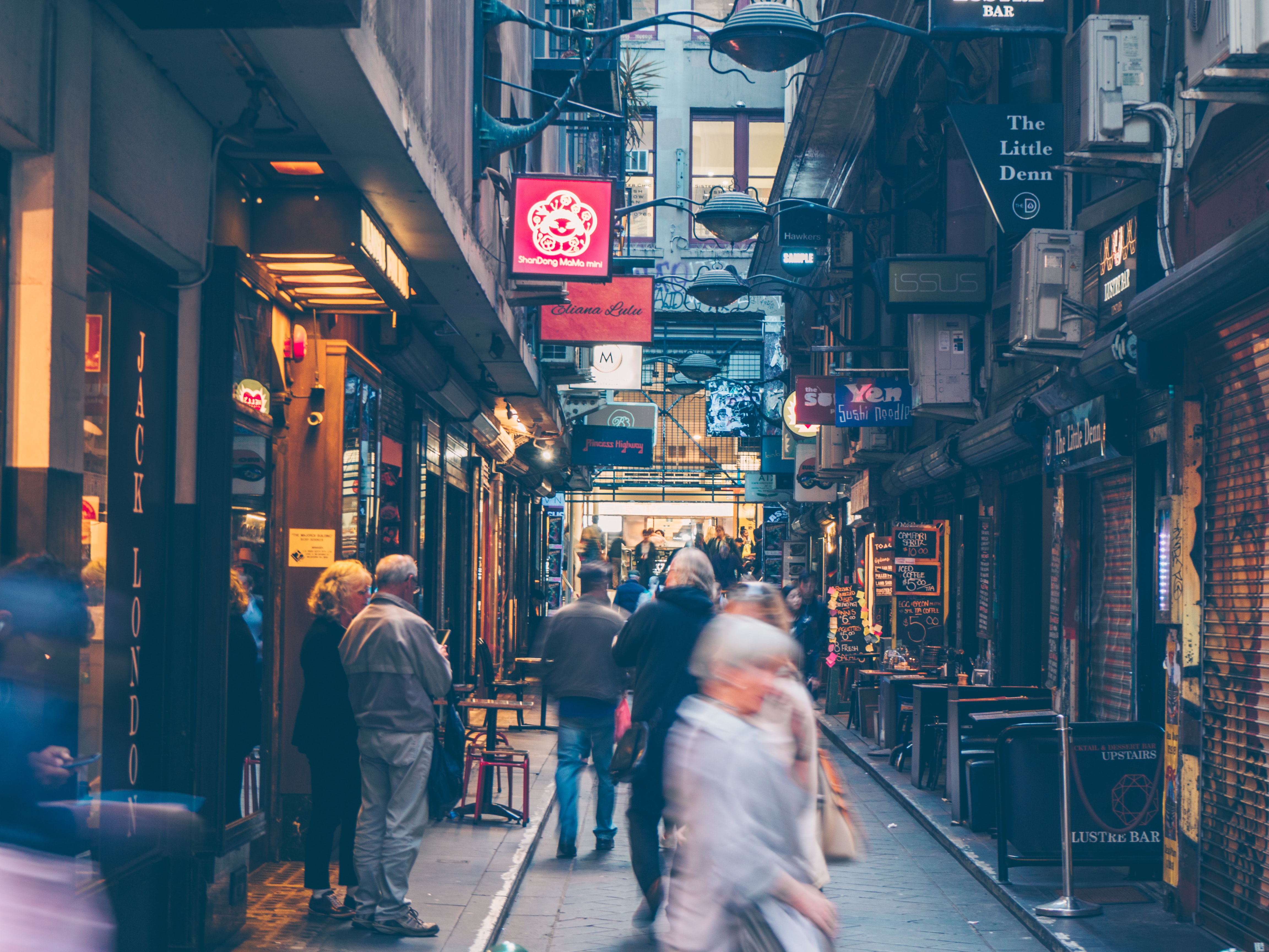 steven-groeneveld-yuR-UrSBVpM-unsplash